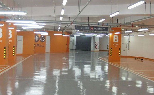 天山停车场地坪漆如何保养翻新