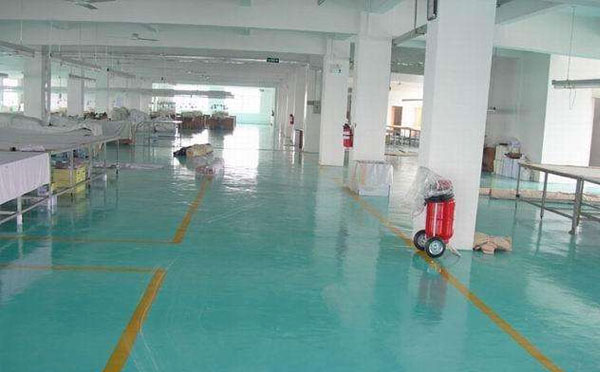 天山不同地坪材料的施工环境要求