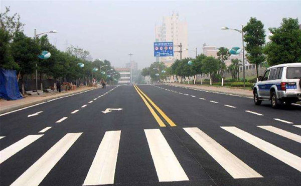 天山标线涂料在环氧地坪项目中的选择与应用